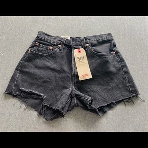 Levi’s 501 shorts - size 26